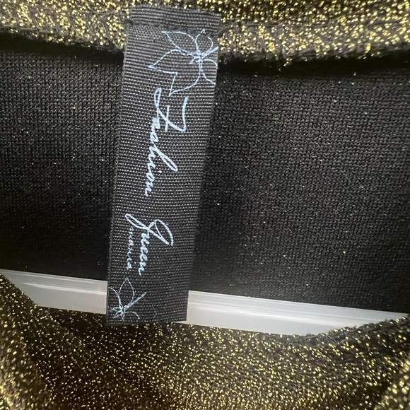 Gold Long sleeve/pant 2 piece set - Picture 2 of 9